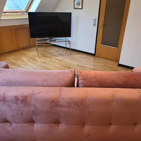 Werreufer Loft 데트몰트